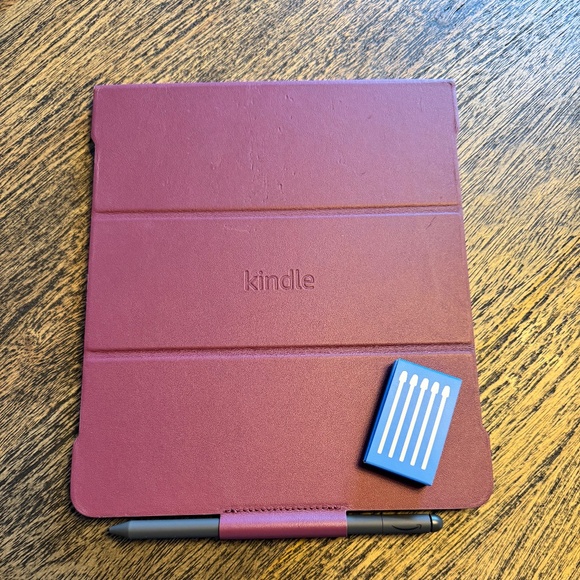 Bundle: Amazon Kindle Scribe with Premium Pen + Cover - Tungsten 64GB - Picture 8 of 13